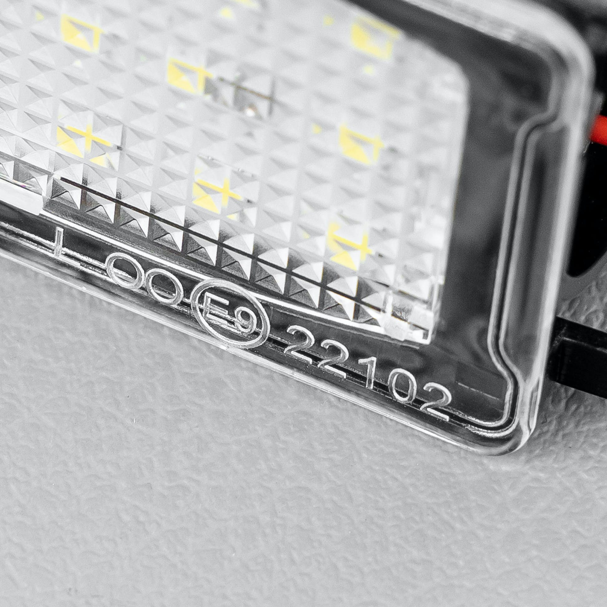 STEDI LED Puddle Light for Land Rover - Image 3