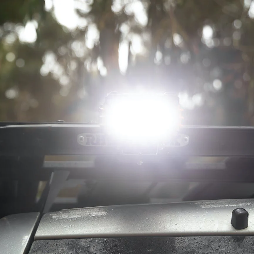 STEDI ST3301 Pro 4.6 Inch 2 LED Work Light - Image 4